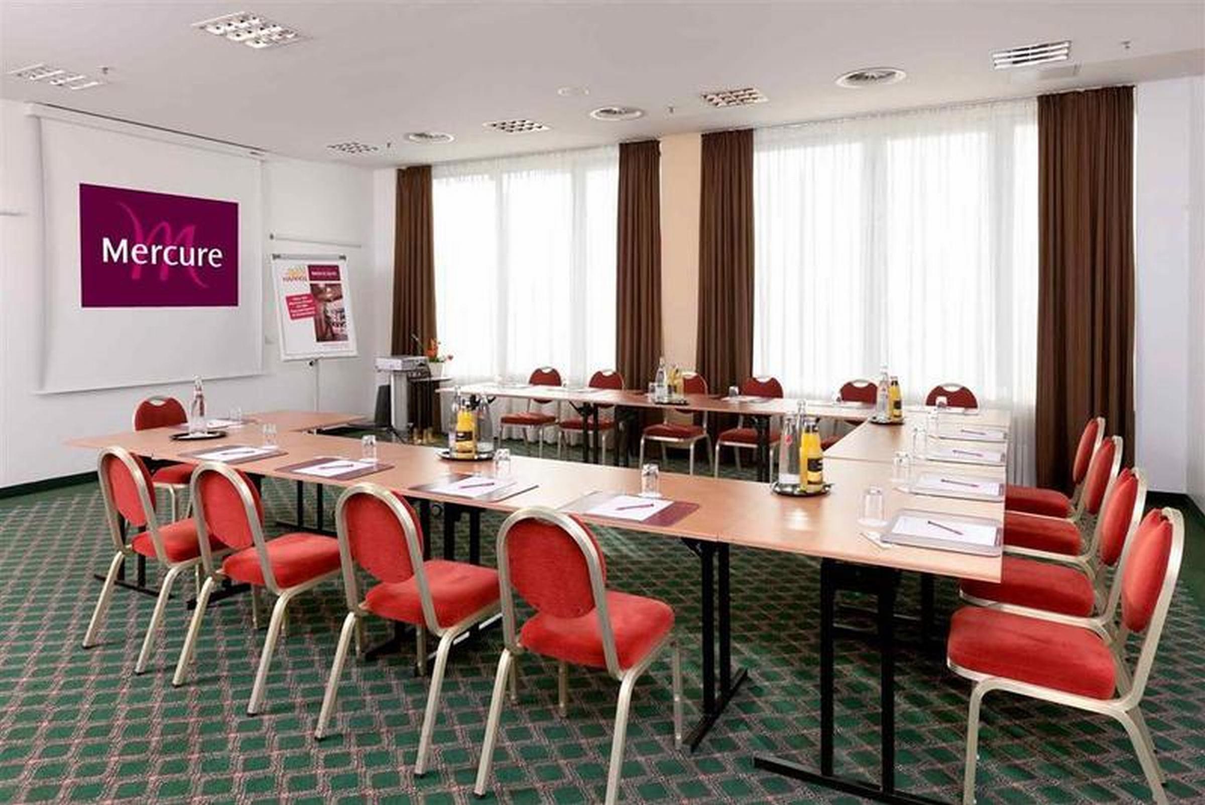 Mercure Tempelhof Hotel 4*